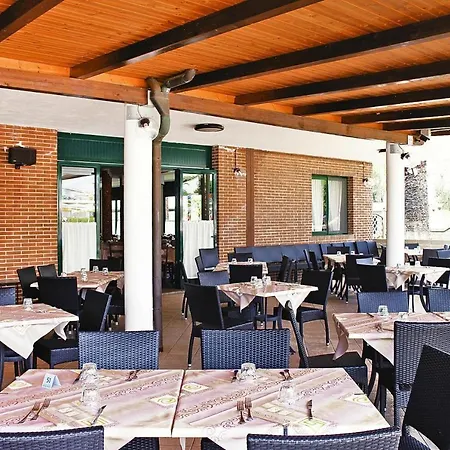 In Cecina Mare With Outdoor Pool *